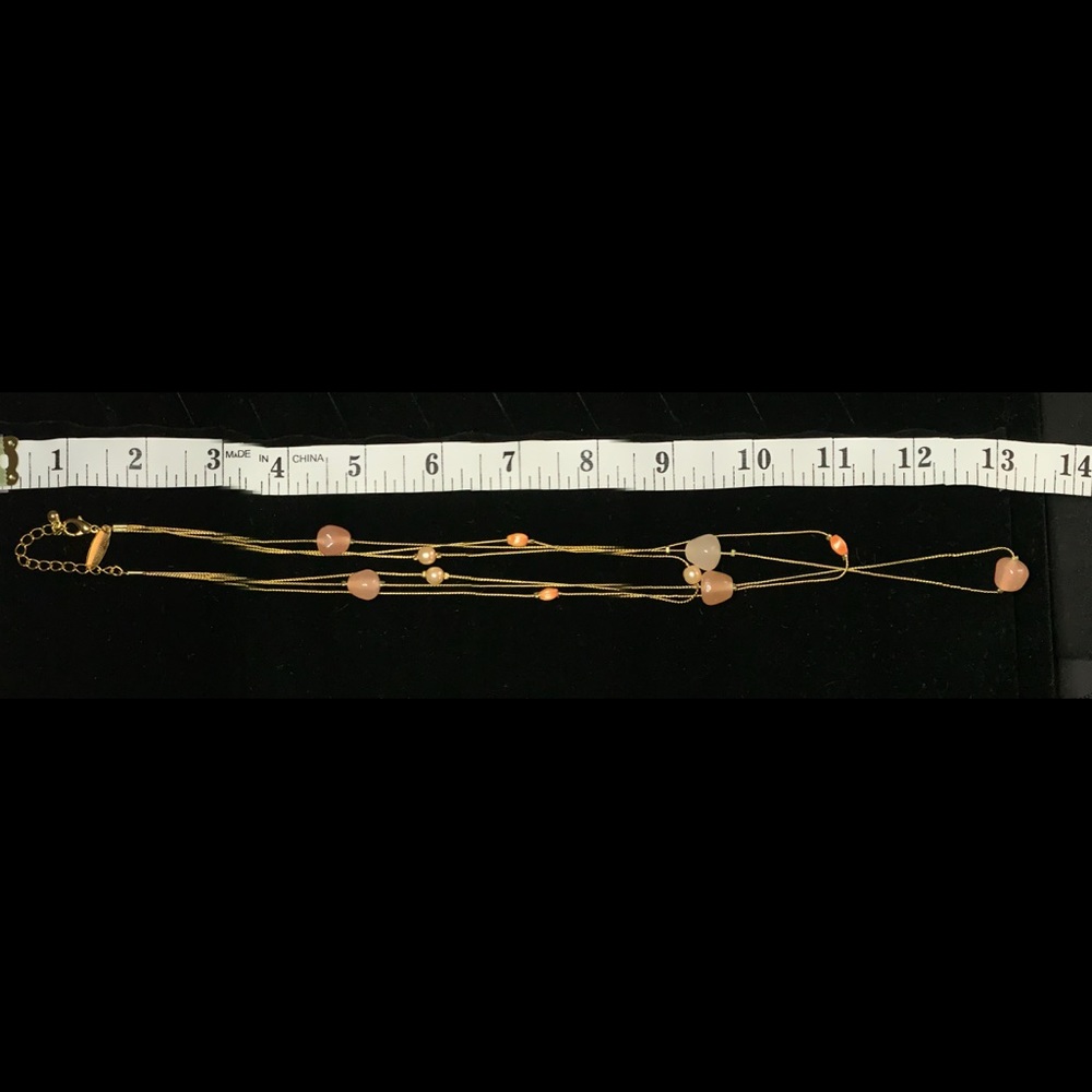Layered peach /coral colored necklace - Picture 2 of 2